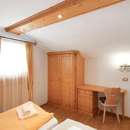 Casa Li Roina N 49 アパート *